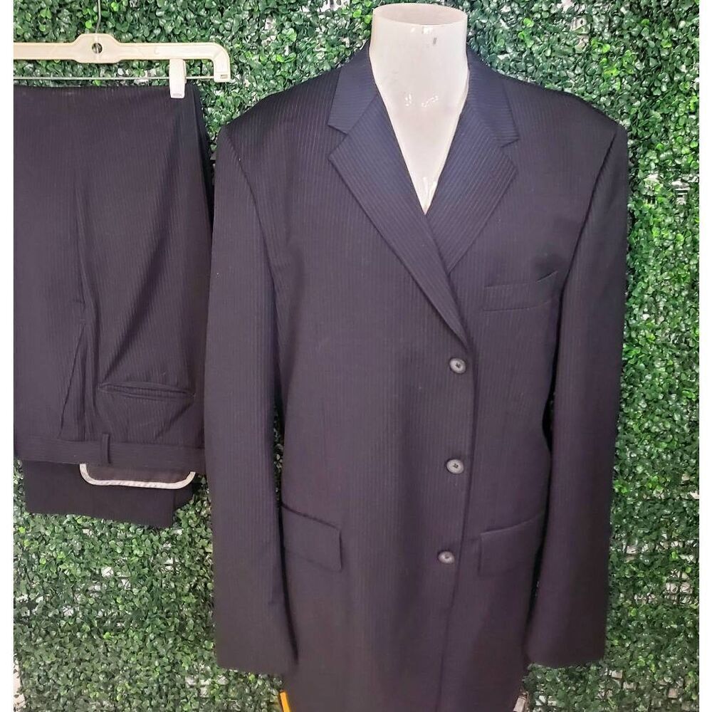 J.Ferrer suit 
